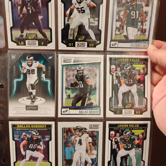 Philadelphia Eagles Assorted Mint Cards - Picture 2 of 14
